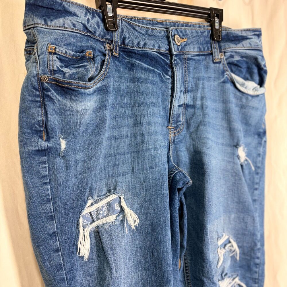 Maurices Distressed Boyfriend Jeans 16W Bandana Patch Ripped Cuffed Denim